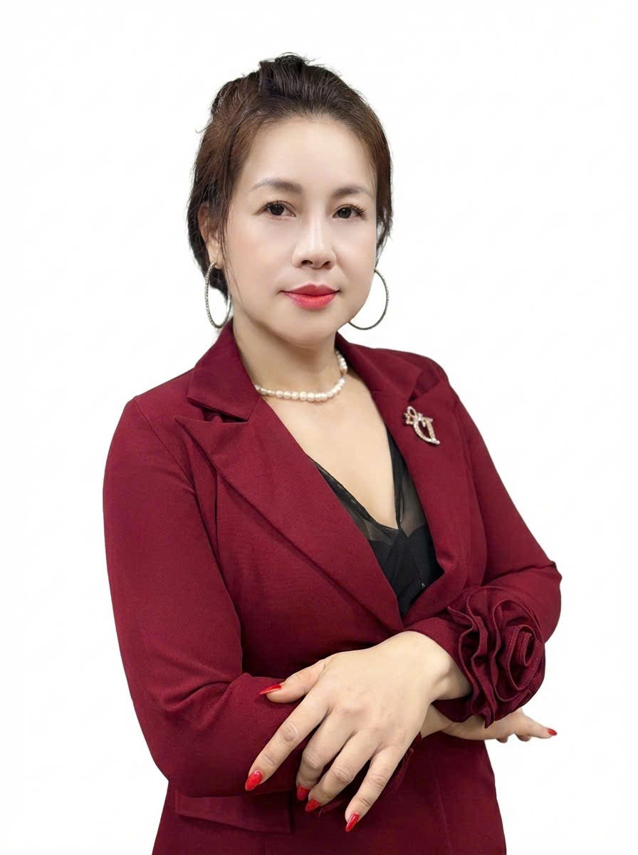 Ms. Trần Ngọc Trâm - COO